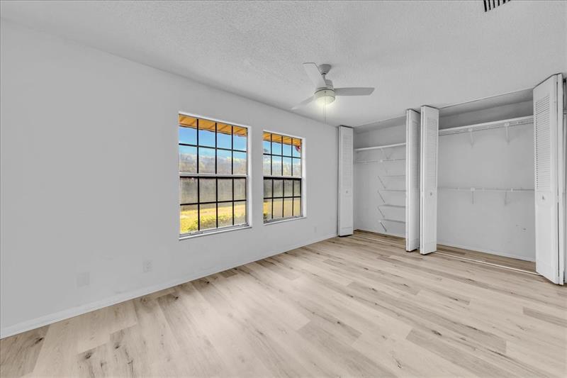 Image 27 of 38 For 123 Amherst Ln  123