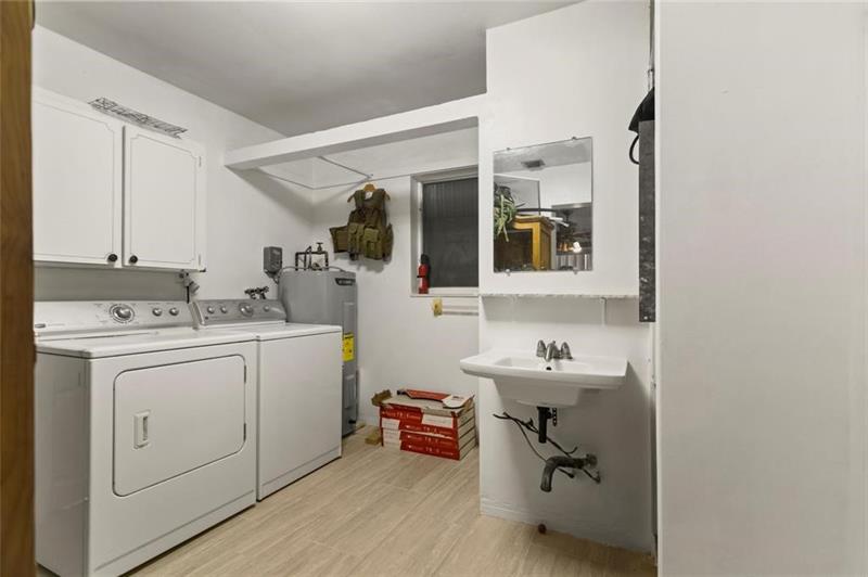 Image 26 of 32 For 497 47th Ct  