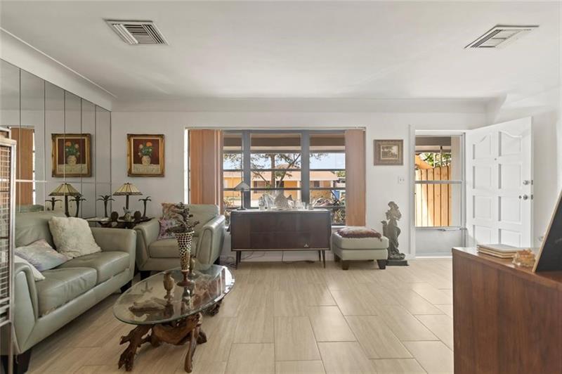 Image 3 of 32 For 497 47th Ct  