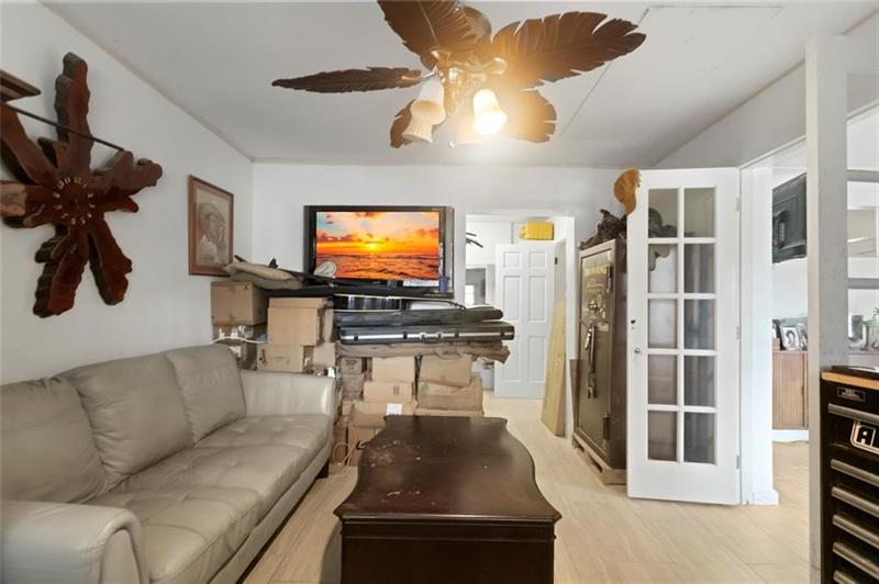 Image 4 of 32 For 497 47th Ct  