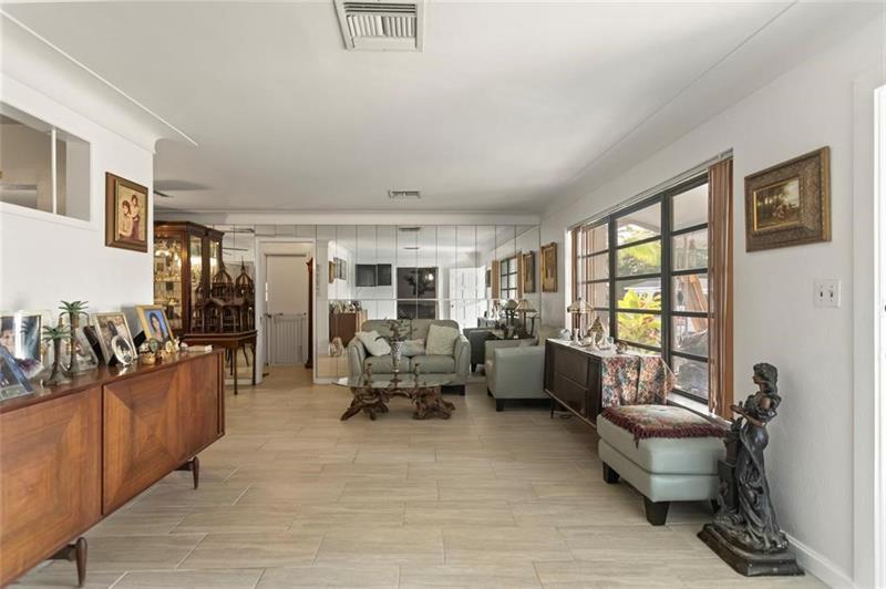 Image 7 of 32 For 497 47th Ct  