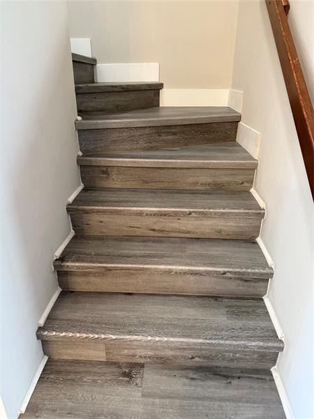 Image 7 of 16 For 1349 Sussex Dr  1349