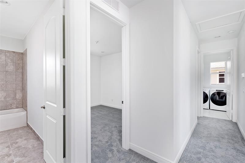 Image 19 of 31 For 6975 Pines Circle  33