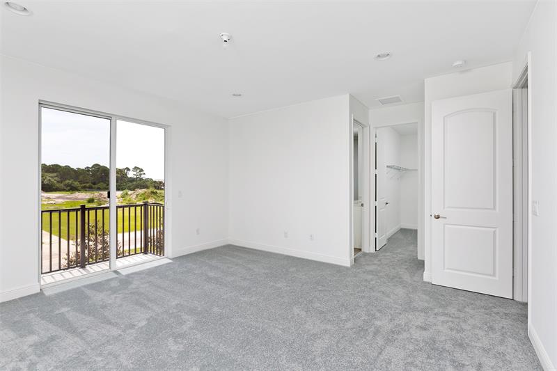 Image 21 of 31 For 6975 Pines Circle  33