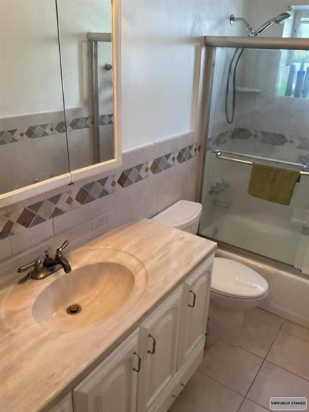 Image 4 of 7 For 721 Atlantic Shores Blvd  204