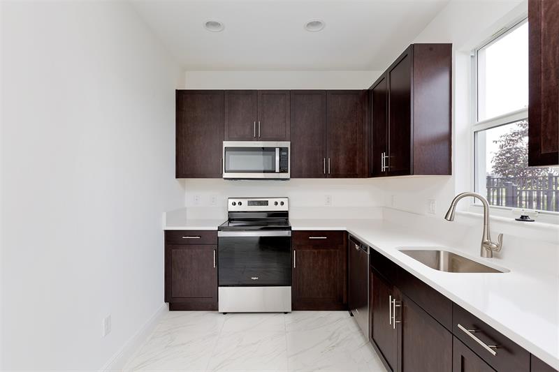 Image 14 of 32 For 6969 Pines Circle  31