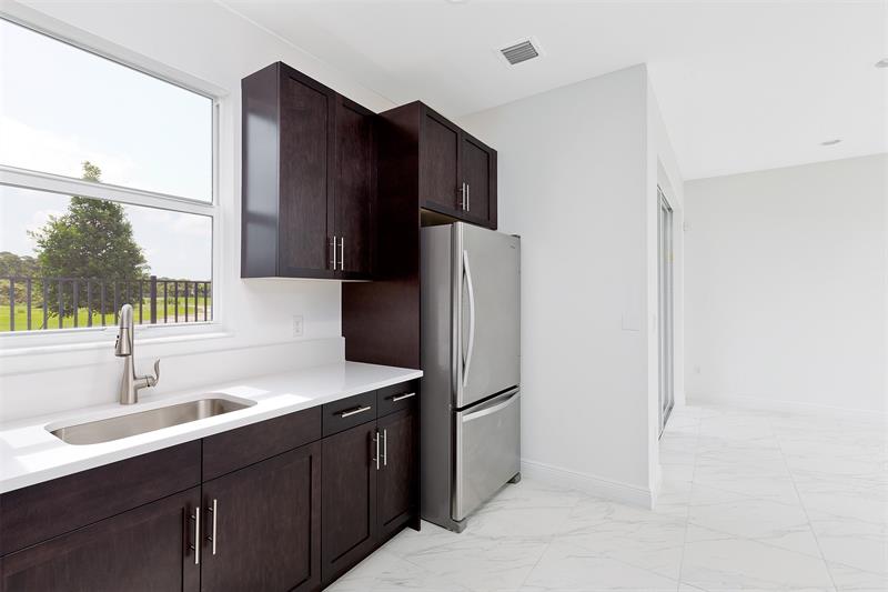 Image 15 of 32 For 6969 Pines Circle  31