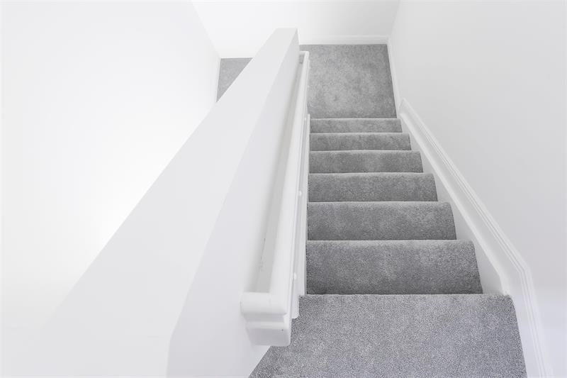 Image 18 of 32 For 6969 Pines Circle  31