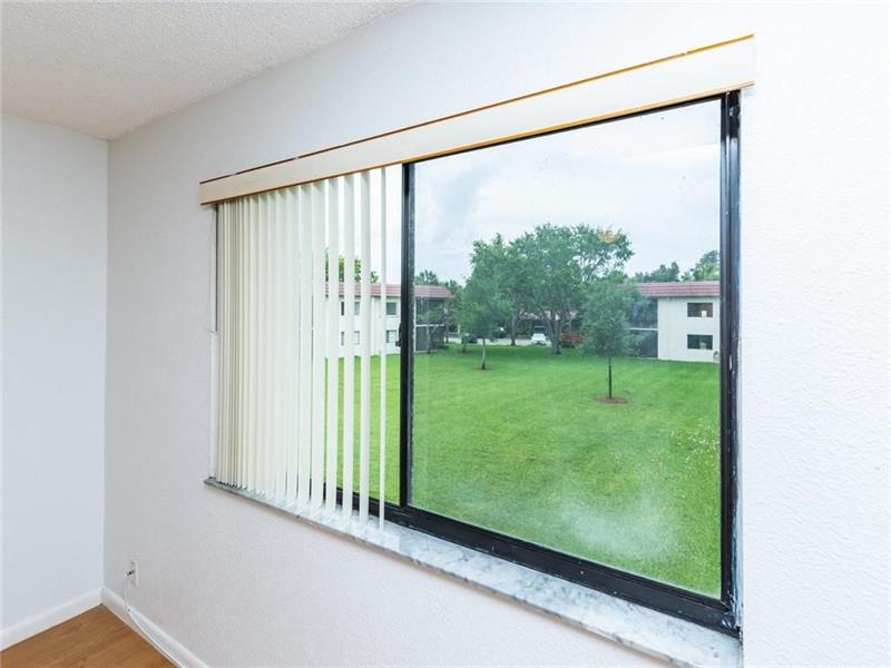 Image 10 of 15 For 16243 Saddle Club Rd  204