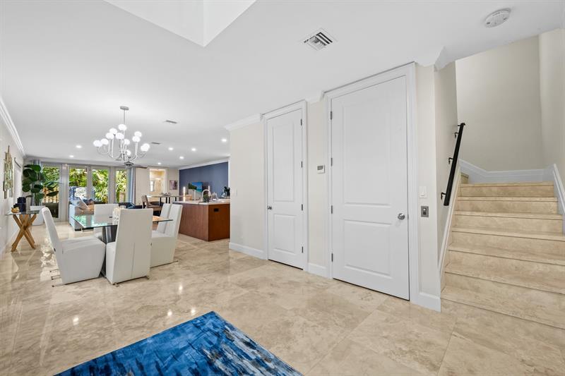 Image 14 of 37 For 122 16th Ter