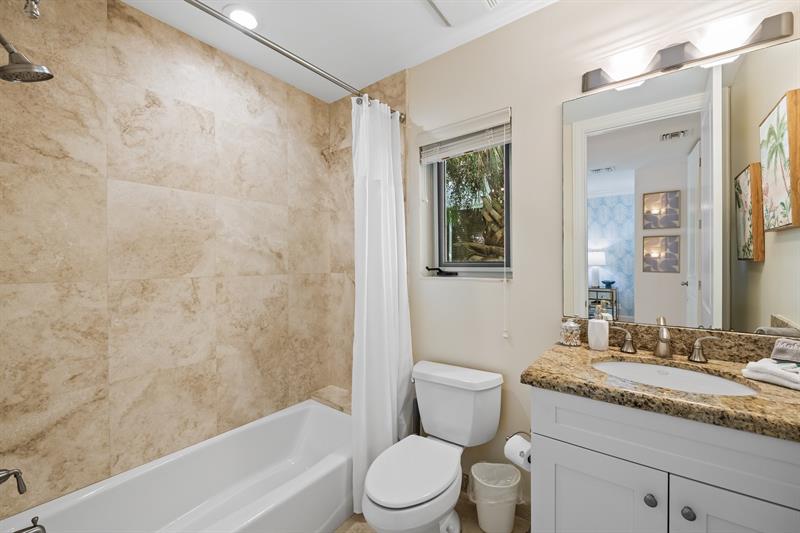 Image 28 of 37 For 122 16th Ter