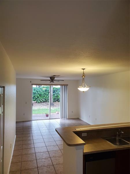 Image 3 of 11 For 8308 Prestige Commons Dr