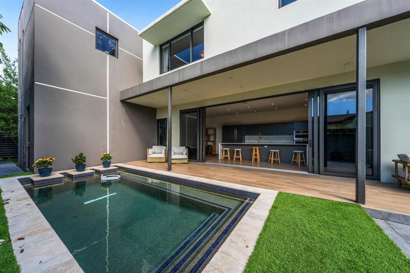 Image 5 of 31 For 619 10th St  N-a