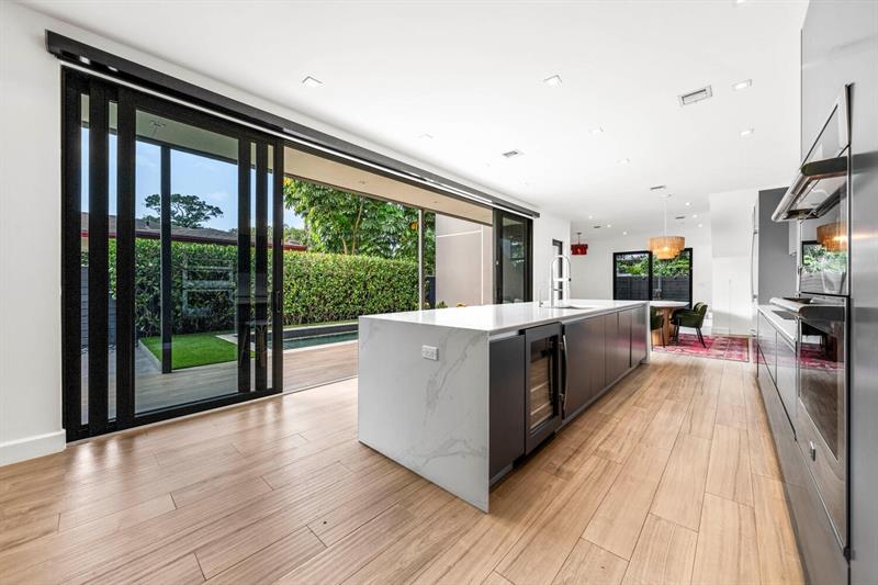 Image 6 of 31 For 619 10th St  N-a