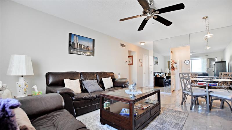 Image 5 of 18 For 6263 19th Ave  923