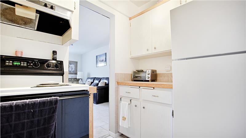 Image 8 of 18 For 6263 19th Ave  923