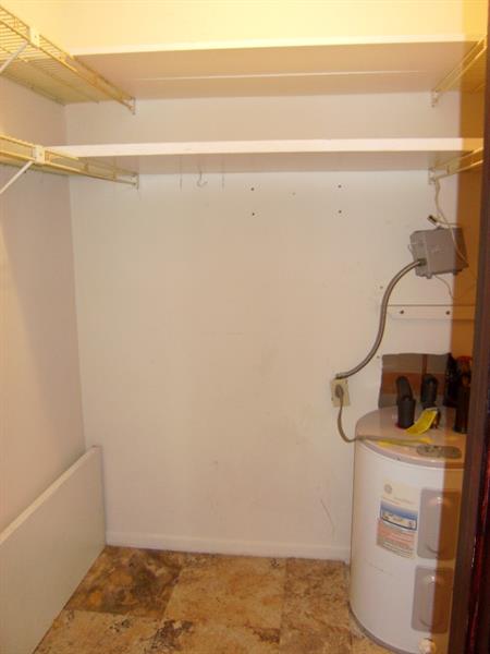 Image 10 of 21 For 3123 Oakland Shores Dr  D104