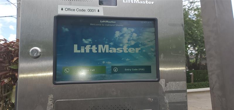 Image 13 of 21 For 3123 Oakland Shores Dr  D104