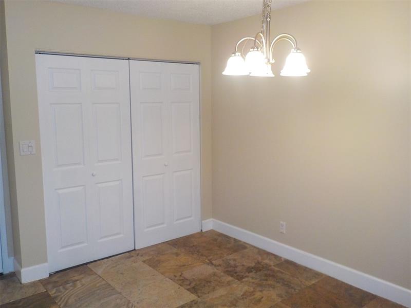 Image 5 of 21 For 3123 Oakland Shores Dr  D104