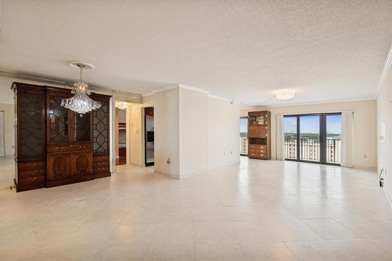 Image 2 of 17 For 1201 Ocean Dr.  1506n