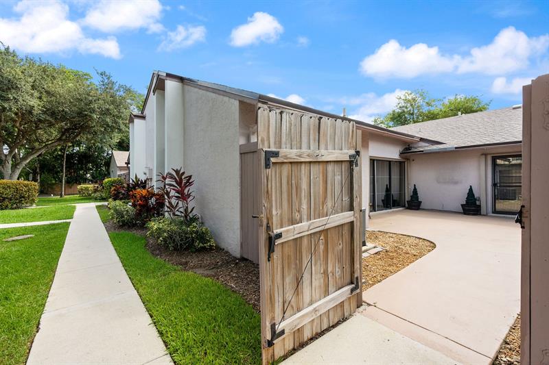 Details for 151 115th Ave  405, Plantation, FL 33325