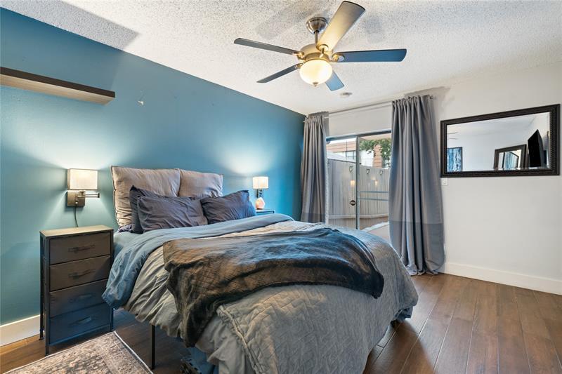 Image 21 of 33 For 151 115th Ave  405