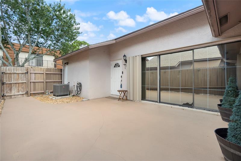 Image 24 of 33 For 151 115th Ave  405