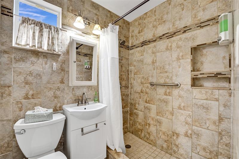 Image 12 of 23 For 329 Connecticut St  107