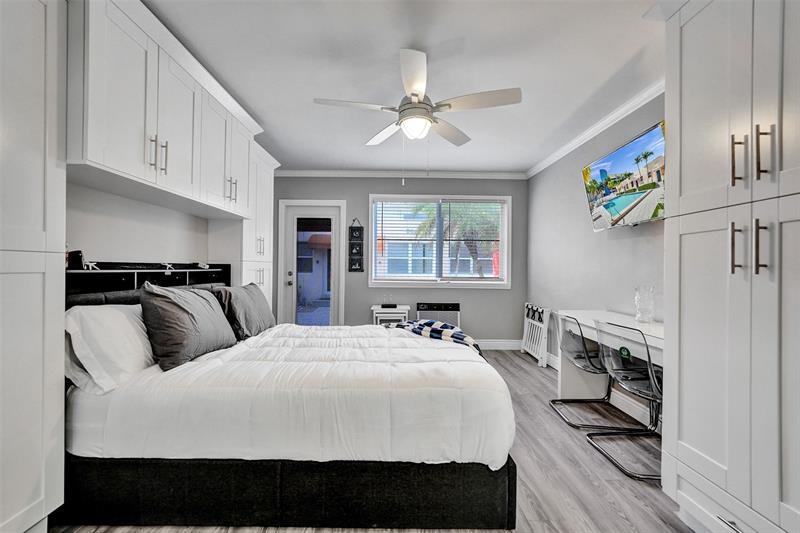 Image 5 of 23 For 329 Connecticut St  107