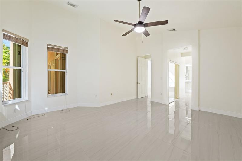 Image 14 of 28 For 18894 29th Ct