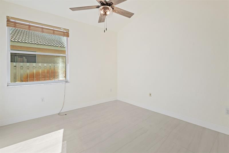 Image 18 of 28 For 18894 29th Ct