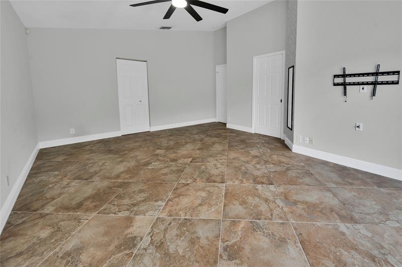 Image 14 of 28 For 8949 45th Court