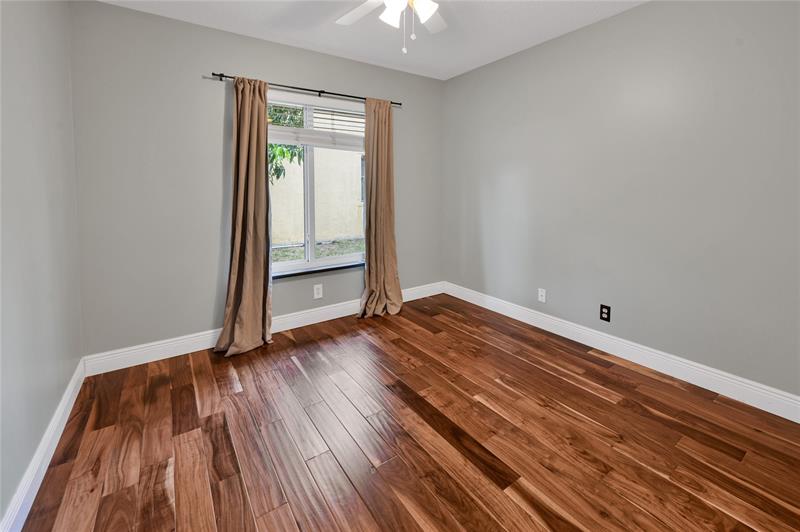 Image 22 of 28 For 8949 45th Court