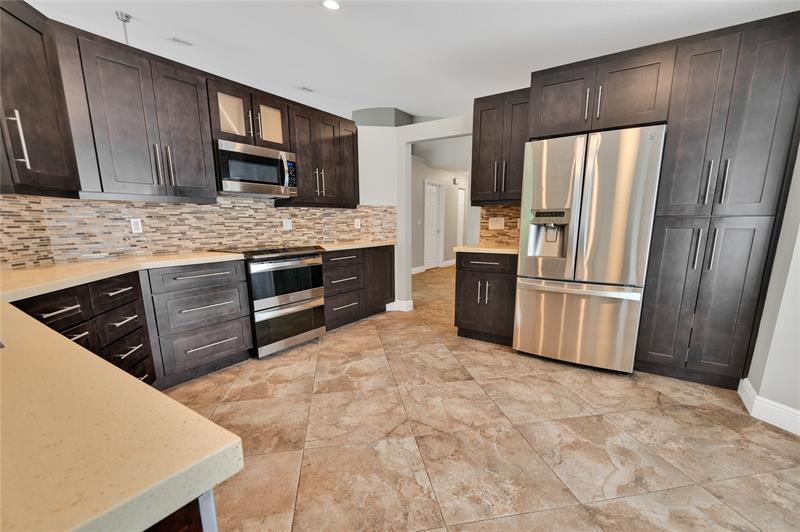 Image 4 of 28 For 8949 45th Court