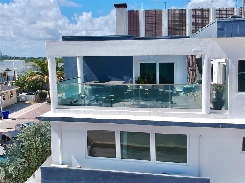 Image 11 of 25 For 2203 Surf Rd