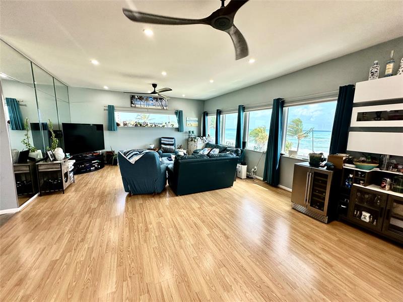 Image 9 of 25 For 2203 Surf Rd