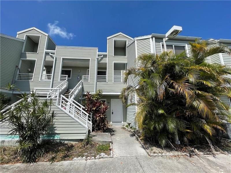 Listing Details for 3441 44 St  203, Oakland Park, FL 33309