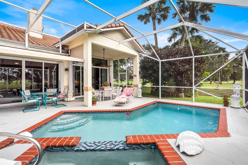 Image 44 of 57 For 476 Palm Aire Dr