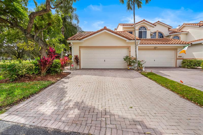 Image 51 of 57 For 476 Palm Aire Dr