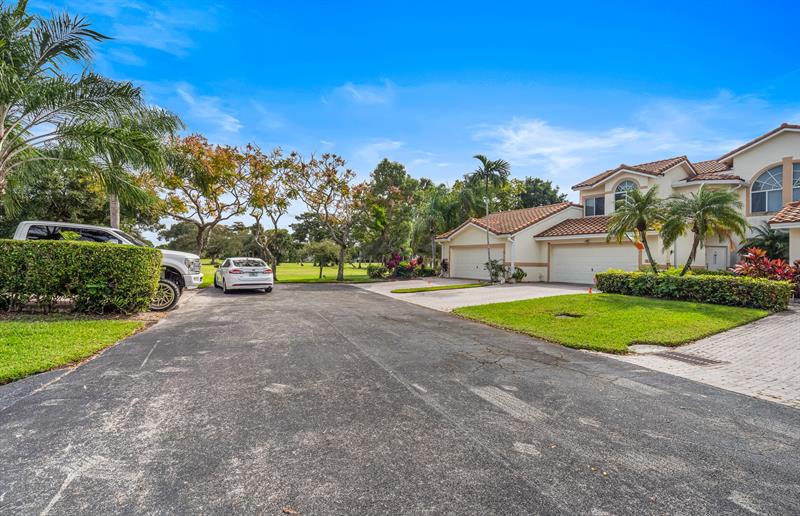 Image 54 of 57 For 476 Palm Aire Dr