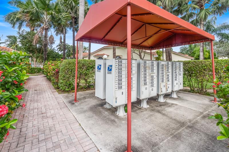 Image 55 of 57 For 476 Palm Aire Dr