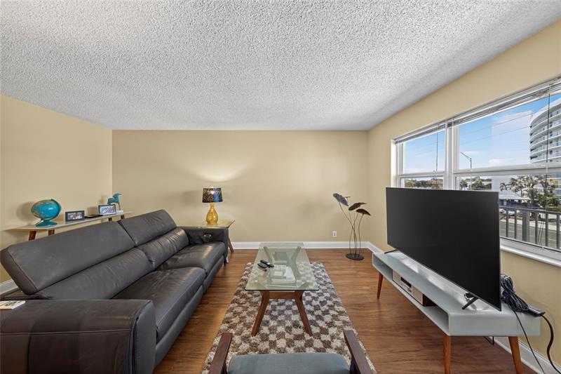 Image 12 of 35 For 2840 14th Street  311a