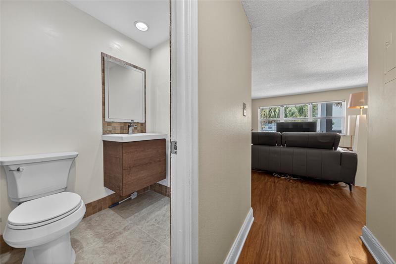 Image 21 of 35 For 2840 14th Street  311a