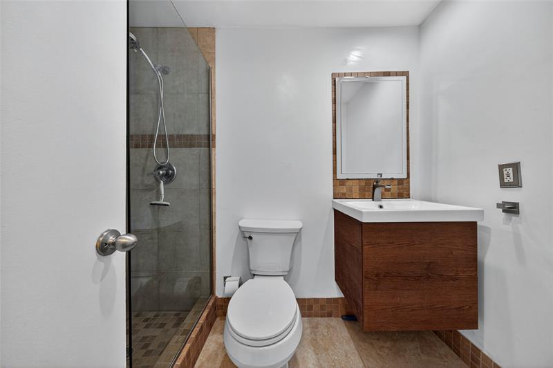 Image 22 of 35 For 2840 14th Street  311a