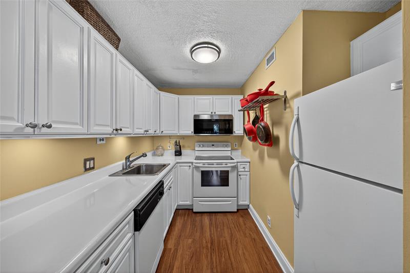 Image 3 of 35 For 2840 14th Street  311a