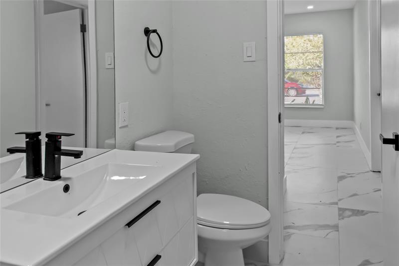 Image 13 of 22 For 20 56th St  