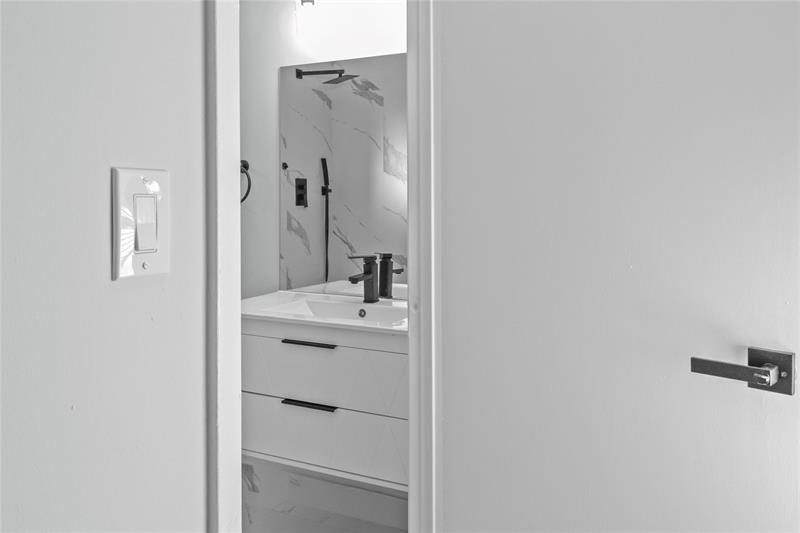 Image 15 of 22 For 20 56th St  