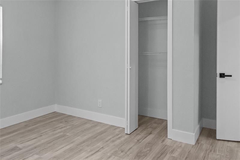 Image 18 of 22 For 20 56th St  