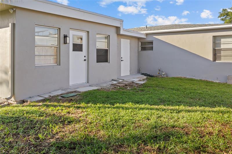 Image 21 of 22 For 20 56th St  