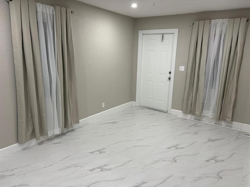 Image 12 of 23 For 1201 29th Ter